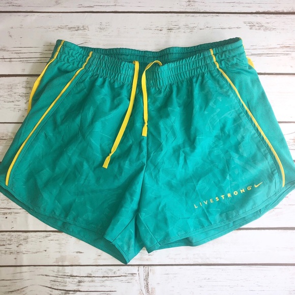 Nike Pants - Dri-fit Nike workout shorts